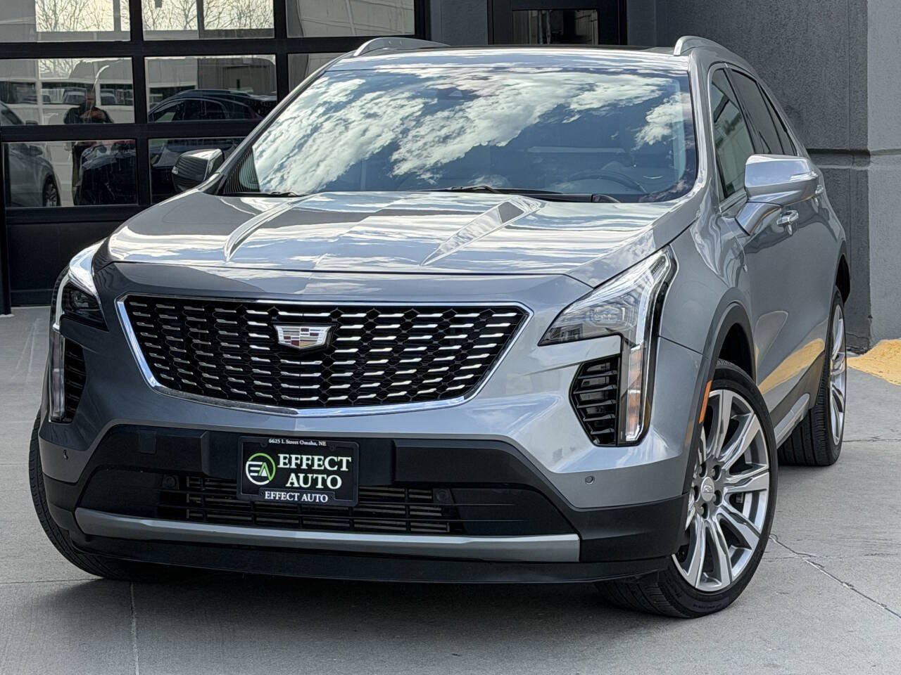 Used 2023 Cadillac XT4 Premium Luxury AWD/4WD image 3