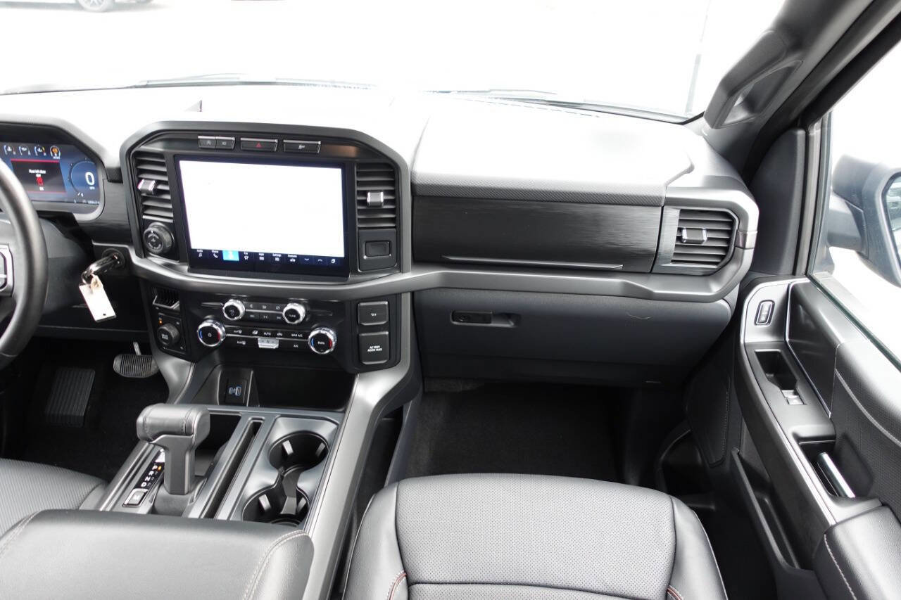 Used 2024 Ford F150 XLT w/ XLT Black Appearance Package image 40