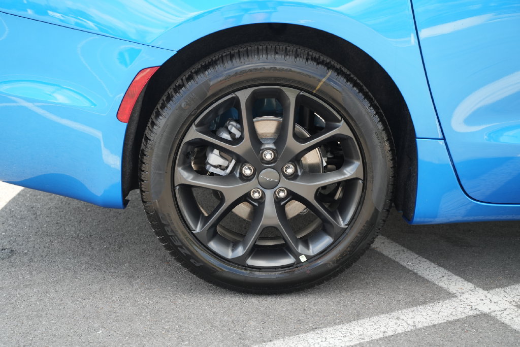 New 2027 Chrysler Pacifica Limited FWD image 46