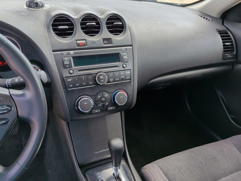Used 2012 Nissan Altima 2.5 S FWD image 21