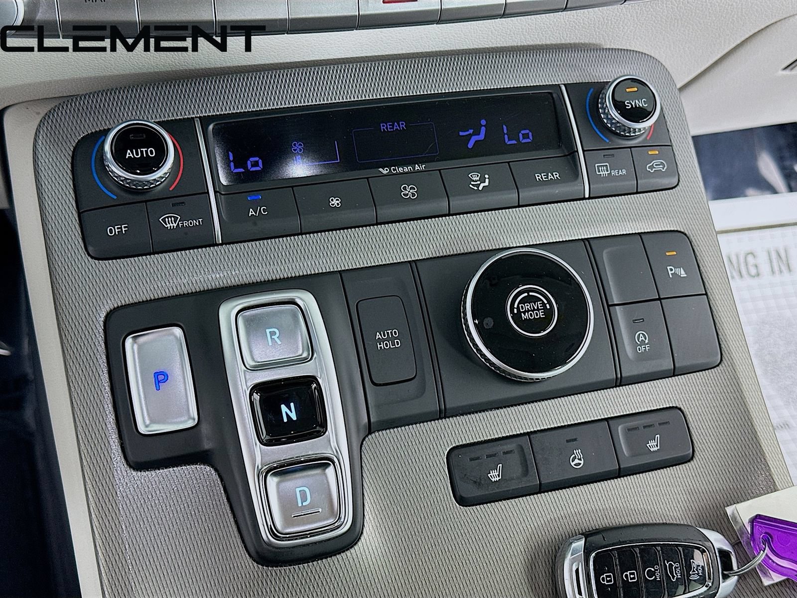 Used 2022 Hyundai Palisade SEL w/ 8P Bench Seat Package FWD image 22