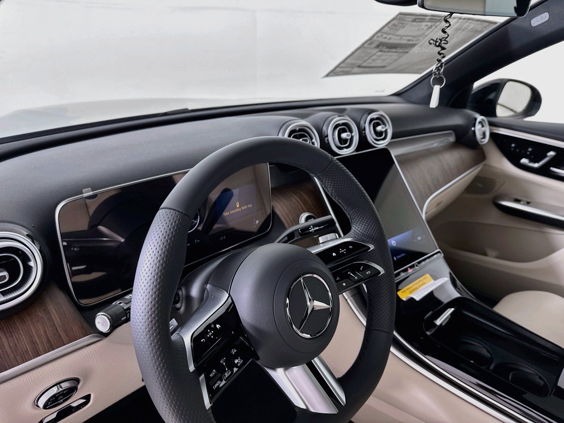 New 2027 Mercedes-Benz GLC 300 4MATIC image 10