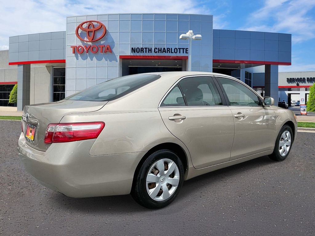 Used 2009 Toyota Camry LE FWD image 7