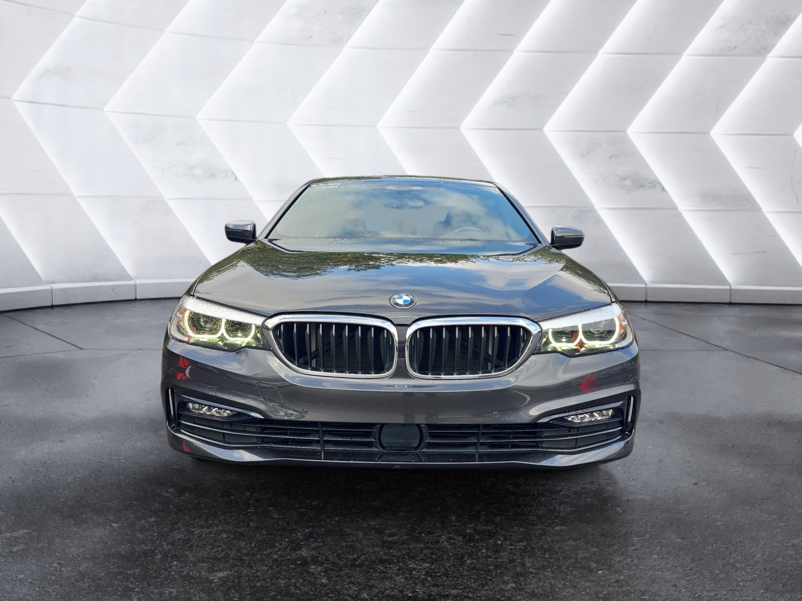 Used 2018 BMW 530i image 8