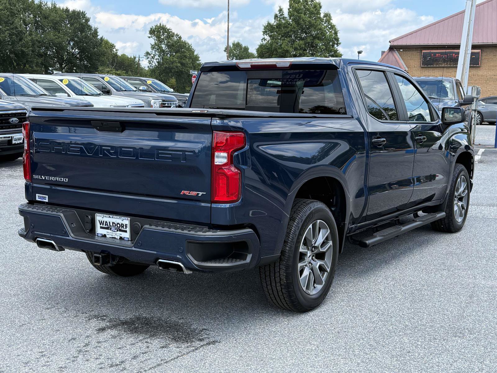 Used 2021 Chevrolet Silverado 1500 RST w/ All Star Edition Plus AWD/4WD image 2