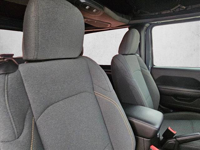 Used 2024 Jeep Wrangler Sport AWD/4WD image 17