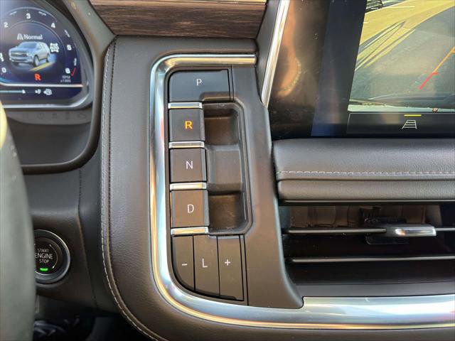 Used 2024 Chevrolet Suburban LT image 30