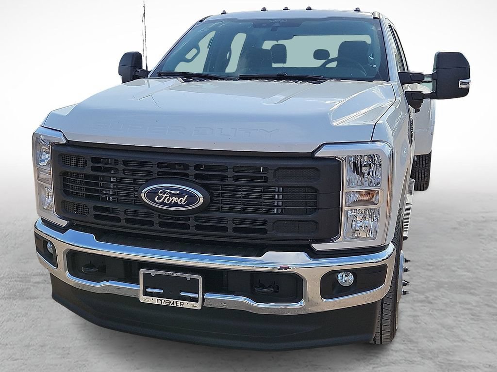 New 2026 Ford F350 XL w/ 360-Degree Camera Package AWD/4WD image 4