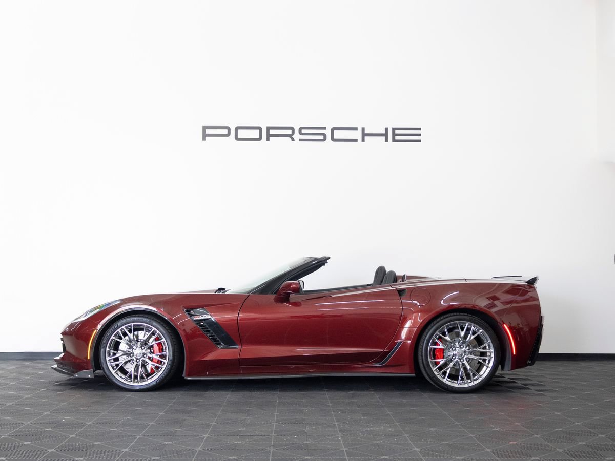 Used 2016 Chevrolet Corvette Z06 w/ 3LZ Preferred Equipment Group RWD image 2
