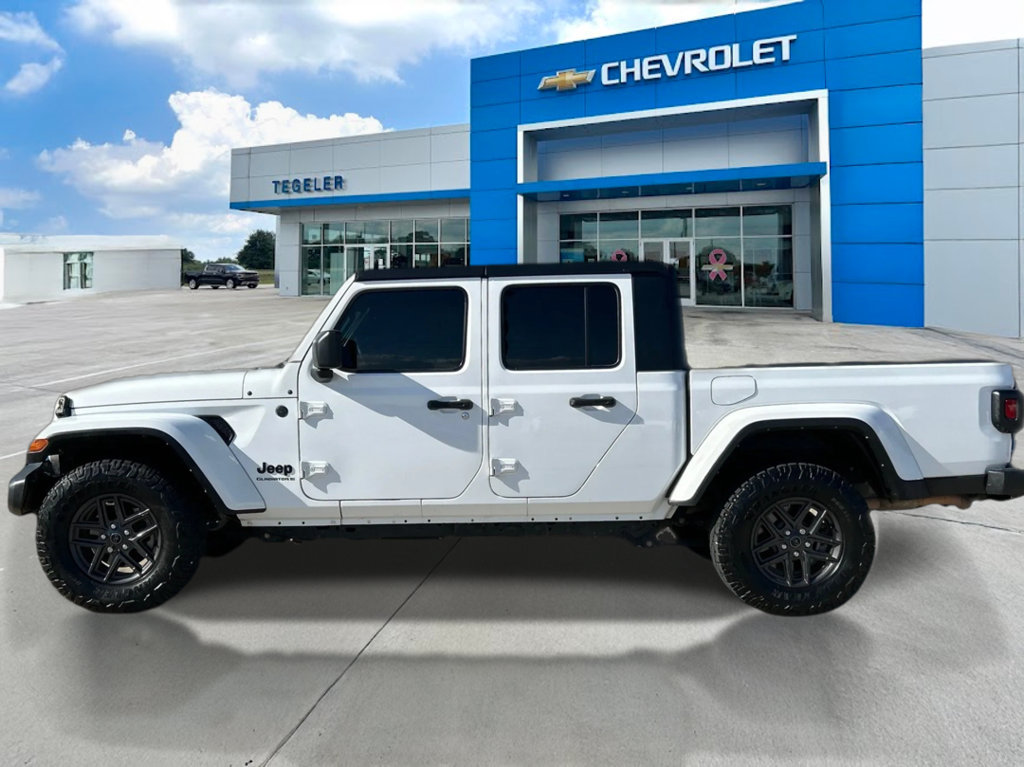 Used 2024 Jeep Gladiator Sport AWD/4WD image 8