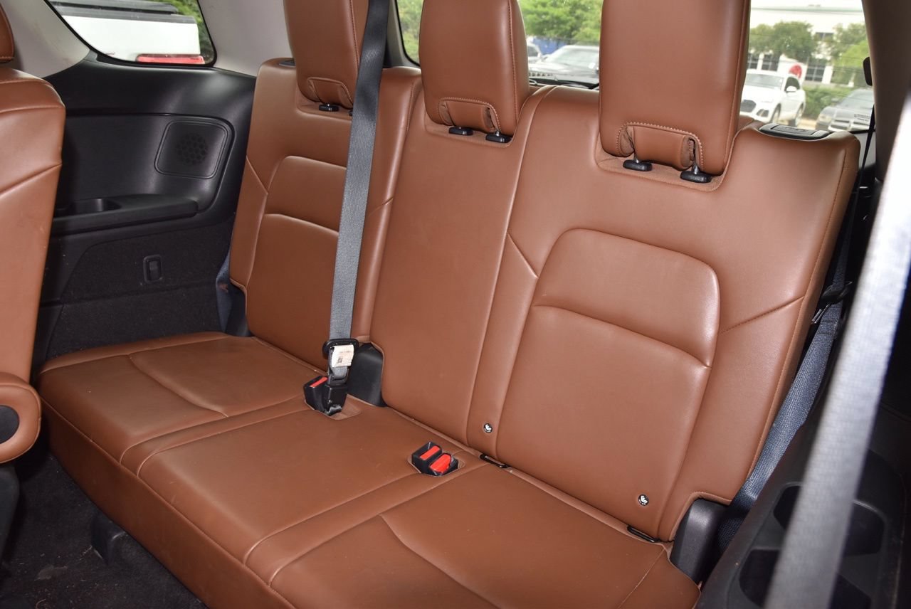 Used 2023 Nissan Pathfinder Platinum AWD/4WD image 12