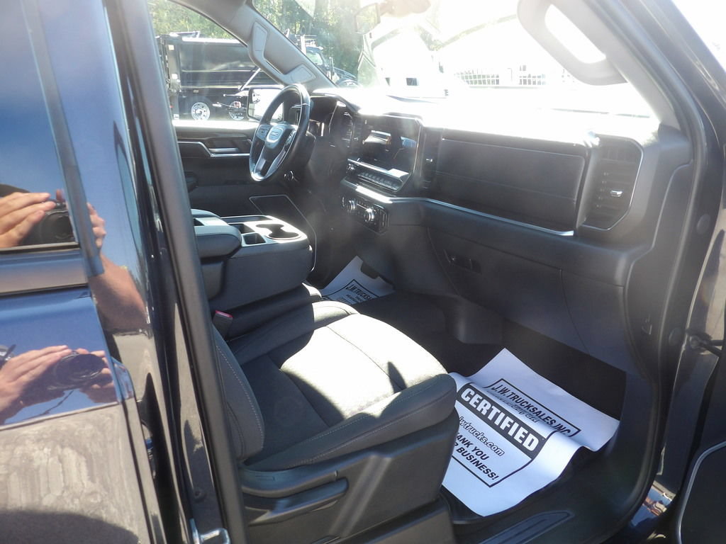 Used 2022 GMC Sierra 1500 Elevation RWD image 40