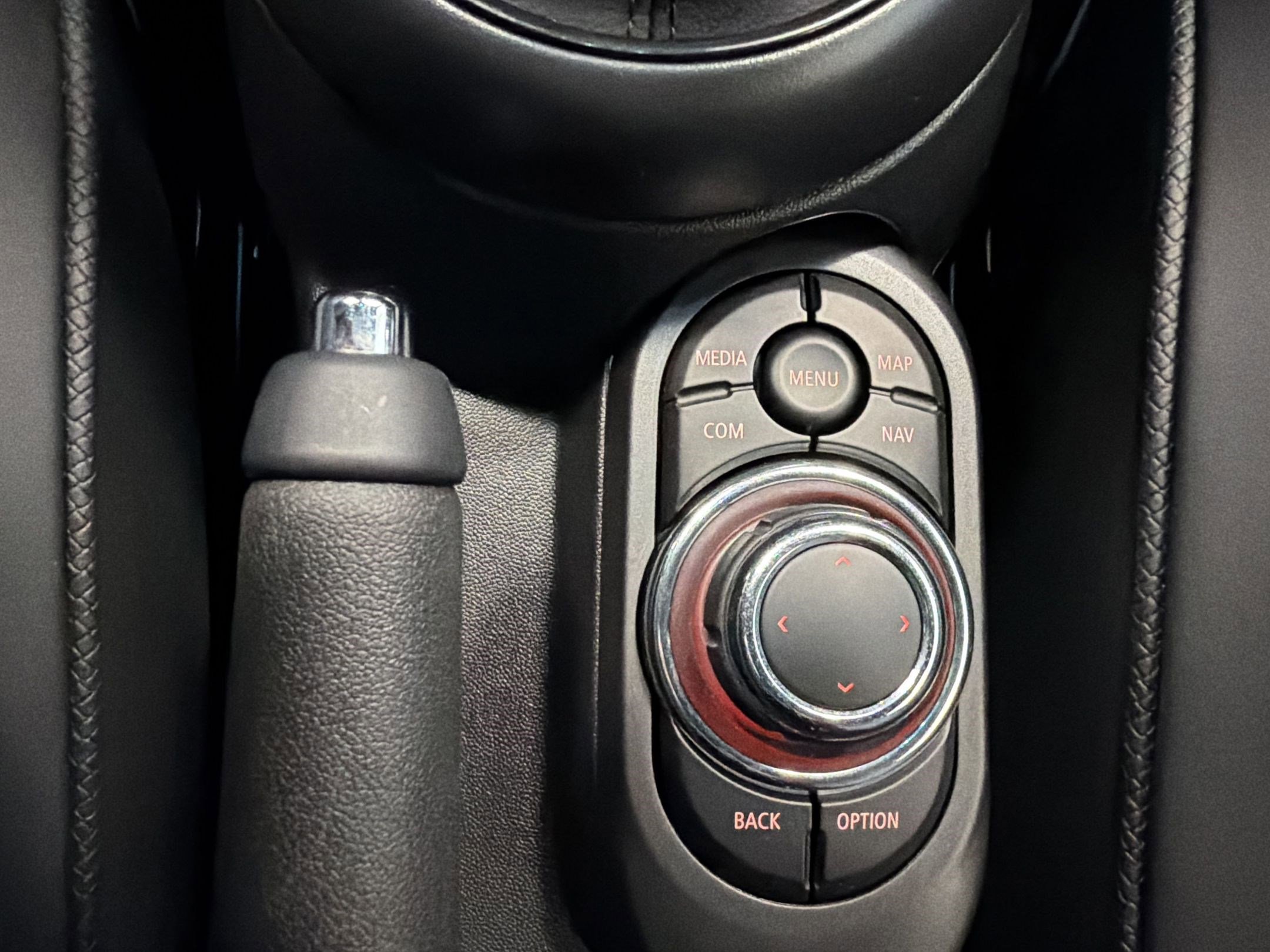 Certified 2024 MINI Cooper S image 31