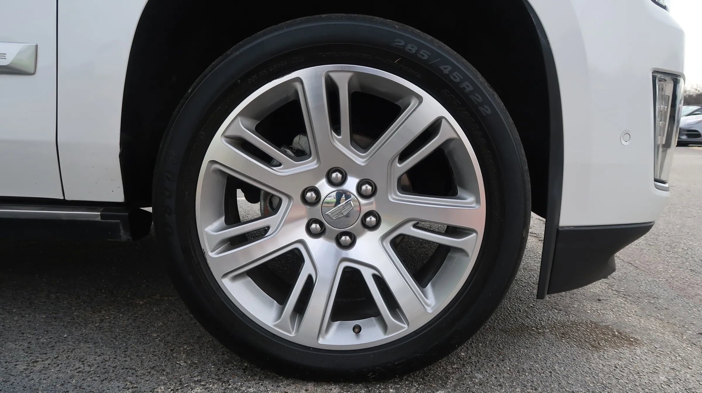 Used 2018 Cadillac Escalade Premium Luxury AWD/4WD image 57