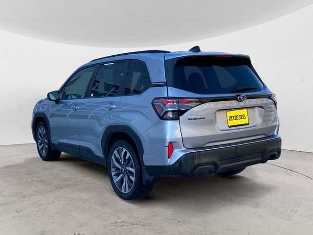 Used 2025 Subaru Forester Touring image 3