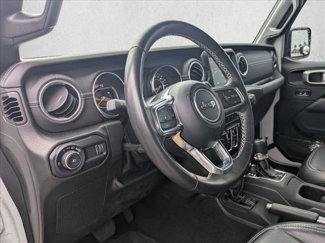 Used 2023 Jeep Wrangler Unlimited Sahara w/ Dual Top Group AWD/4WD image 10