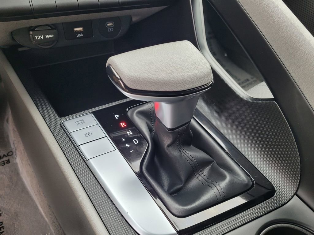 New 2026 Hyundai Elantra SE image 10