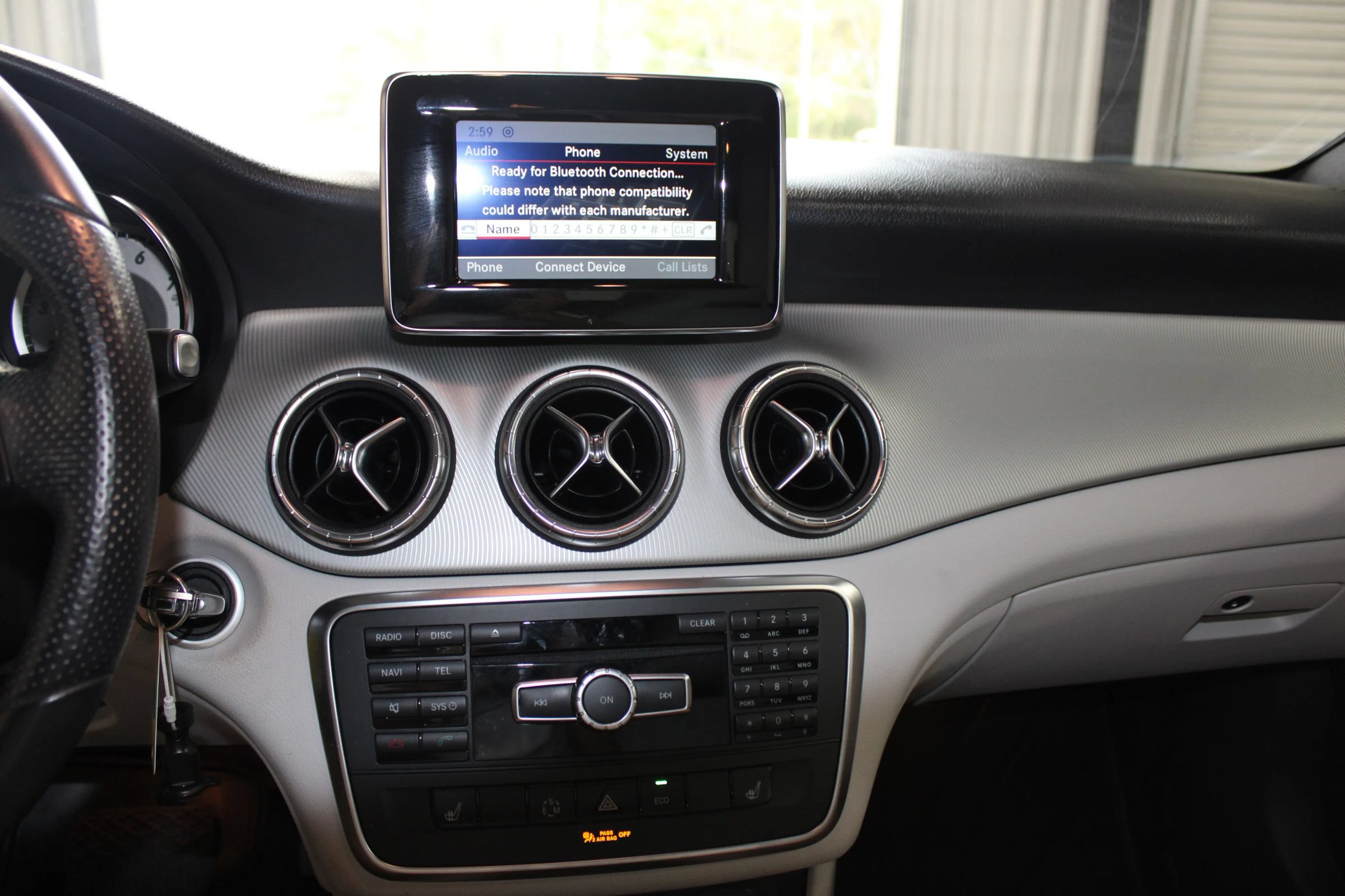 Used 2014 Mercedes-Benz CLA 250 image 16