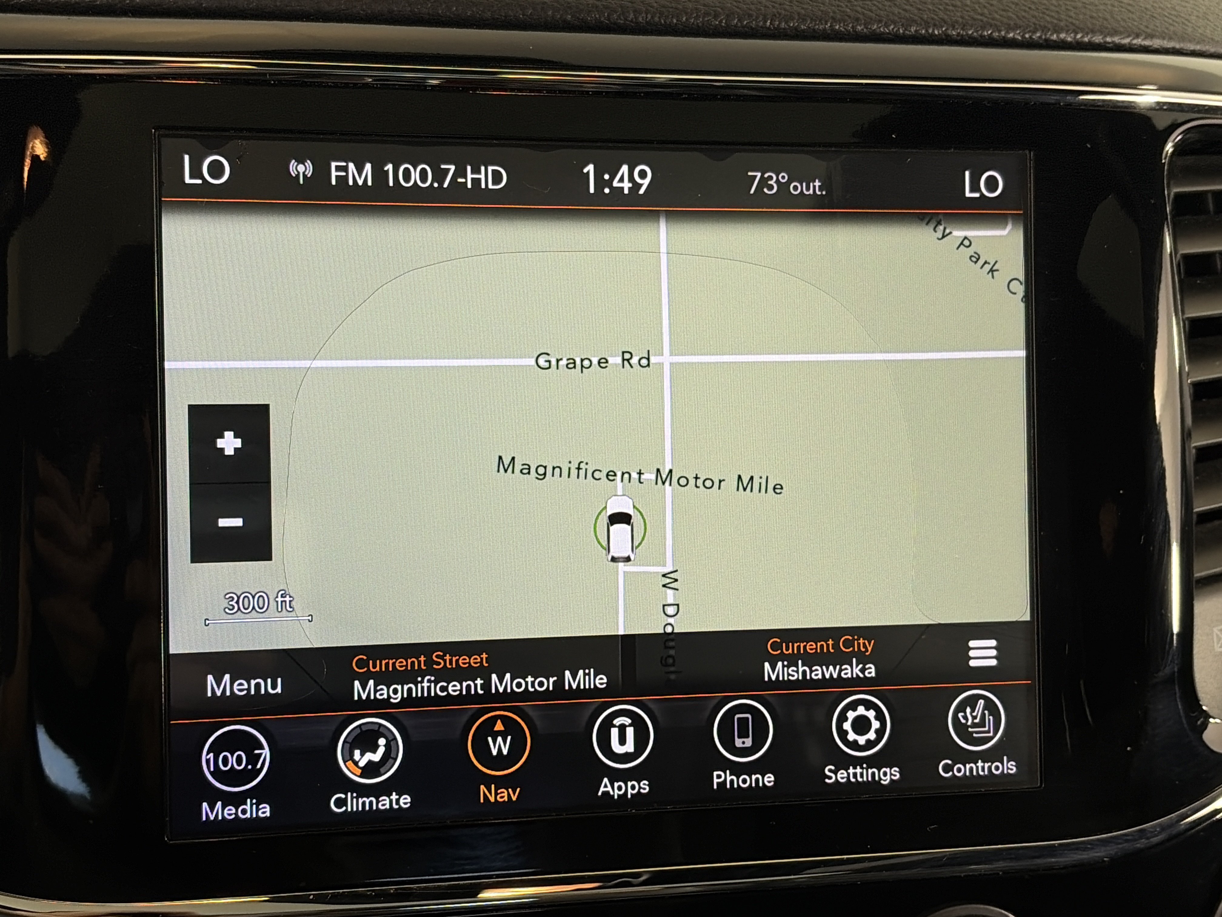 Used 2020 Jeep Grand Cherokee Limited AWD/4WD image 23