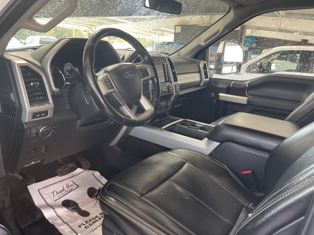 Used 2021 Ford F250 Lariat w/ Lariat Ultimate Package image 3