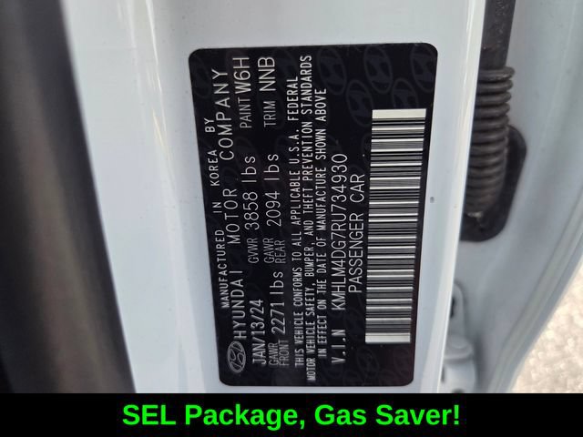 Used 2024 Hyundai Elantra SEL FWD image 18