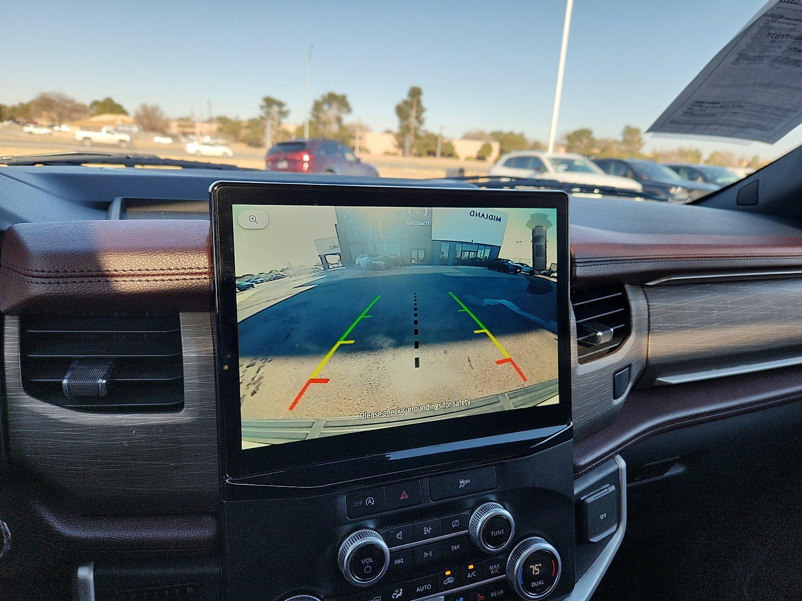 Used 2024 Ford Expedition Limited image 18