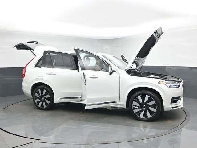 Used 2023 Volvo XC90 T8 Ultimate w/ Protection Package image 55