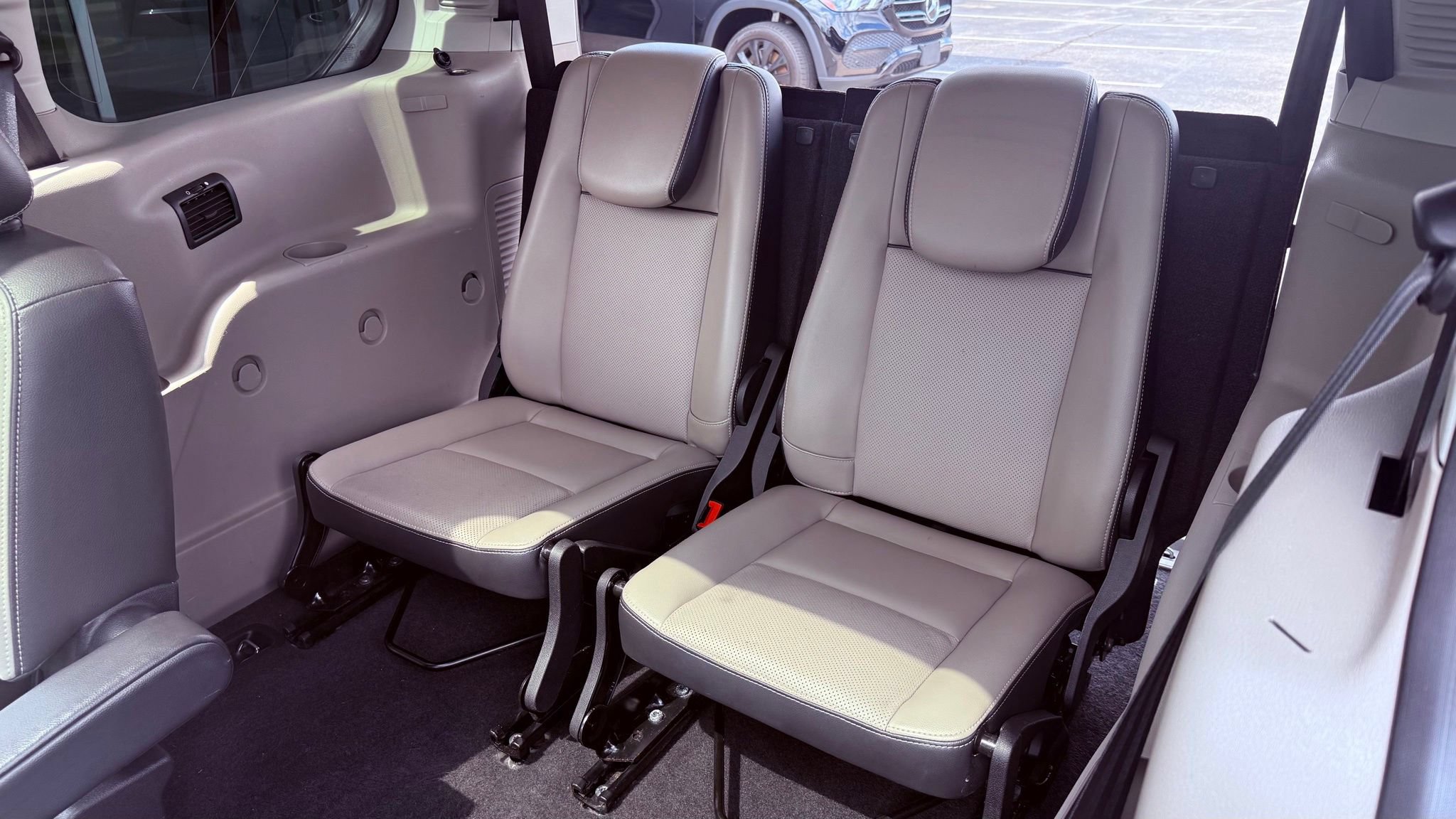 Used 2016 Ford Transit Connect Titanium FWD image 24