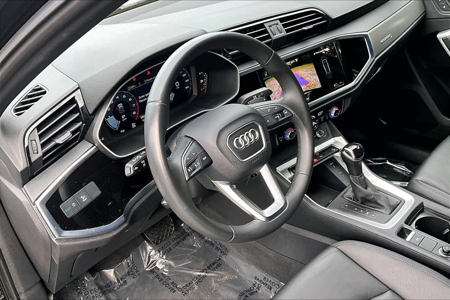 Used 2025 Audi Q3 2.0T Premium AWD/4WD image 18