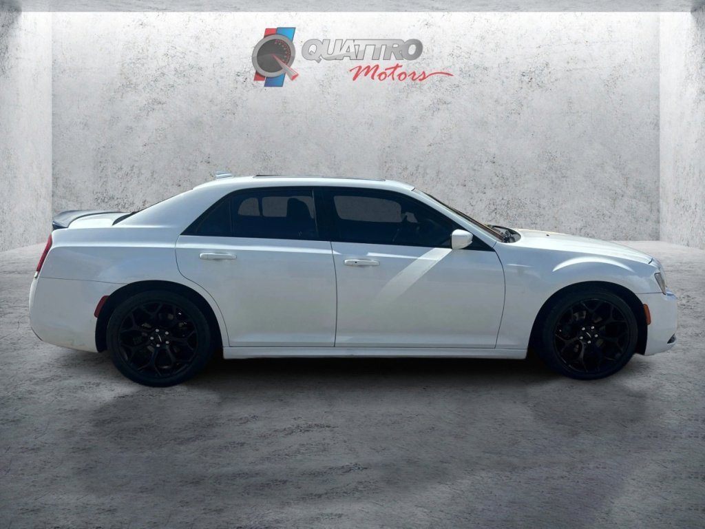Used 2016 Chrysler 300 S image 7