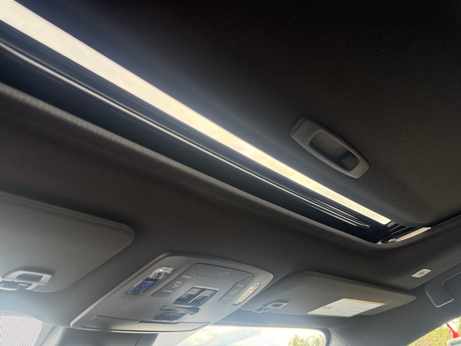 New 2026 Toyota Sienna XLE Woodland Edition AWD/4WD image 31