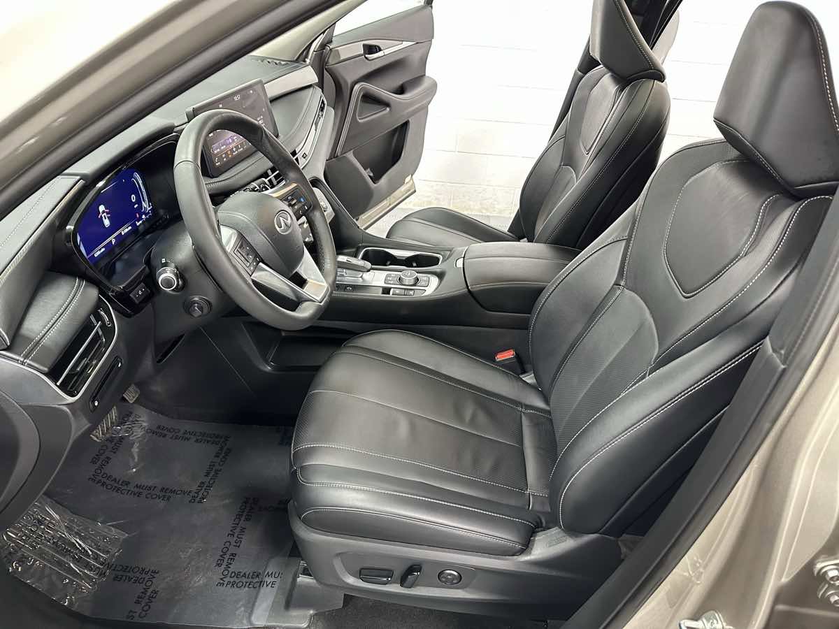 Used 2024 INFINITI QX60 Luxe image 11