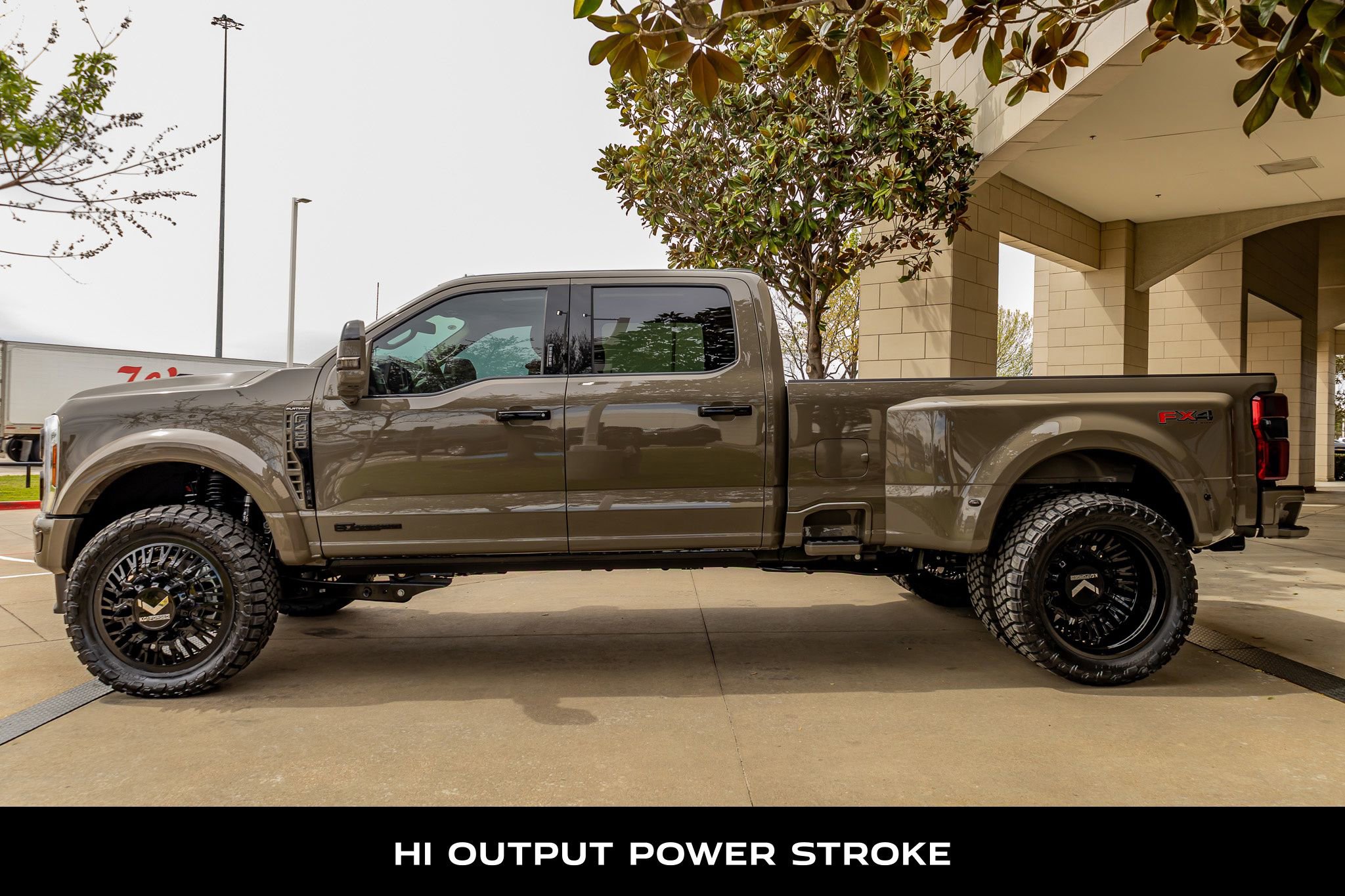 Used 2026 Ford F450 Platinum w/ Platinum Plus Package image 6