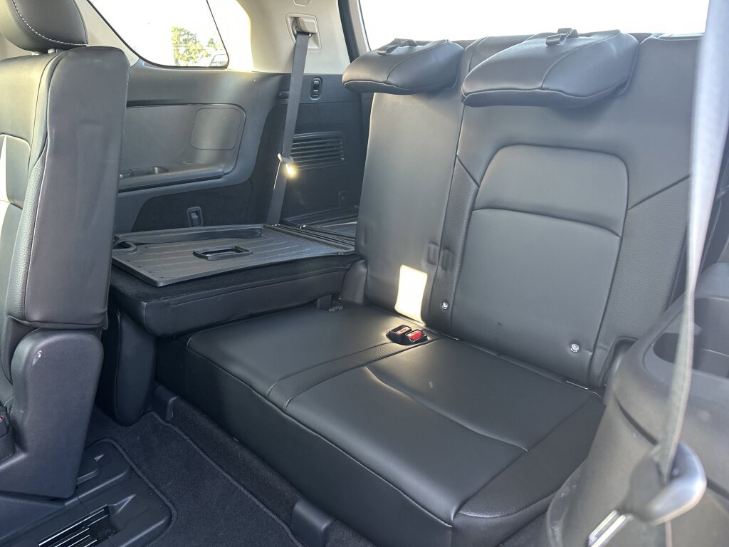 Used 2023 Nissan Pathfinder SL w/ Lighting Package (N92) image 10