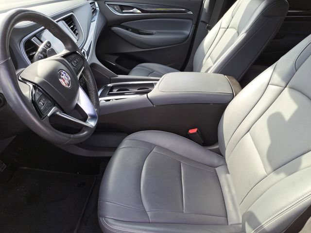 Used 2023 Buick Enclave Essence image 13