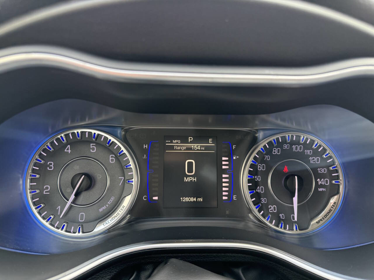 Used 2016 Chrysler 200 Limited Platinum w/ Comfort & Convenience Group image 15