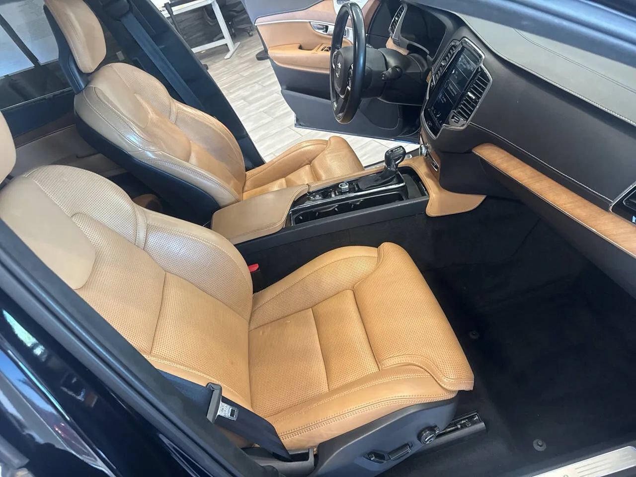 Used 2018 Volvo XC90 T6 Inscription w/ Luxury Package AWD/4WD image 34