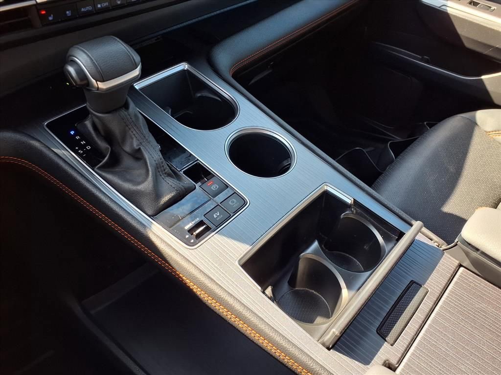 Used 2024 Toyota Sienna XSE w/ XSE Premium Package image 22