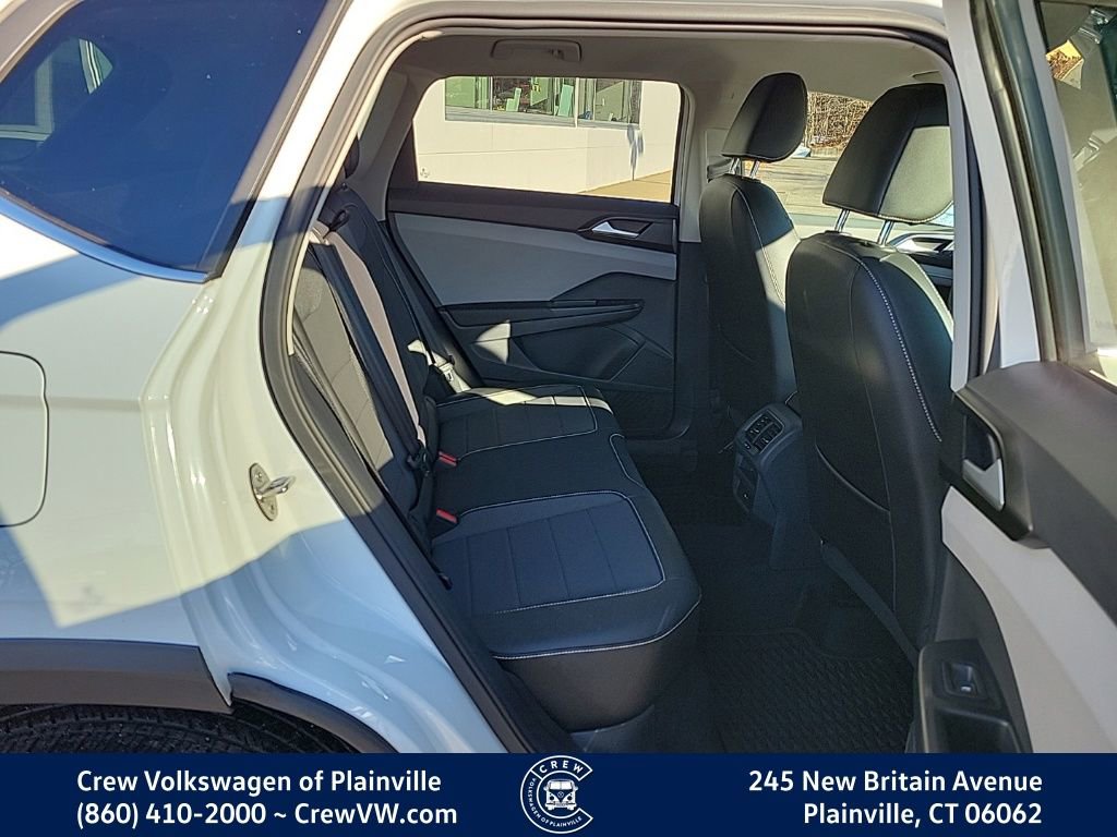 Certified 2023 Volkswagen Taos SE image 15