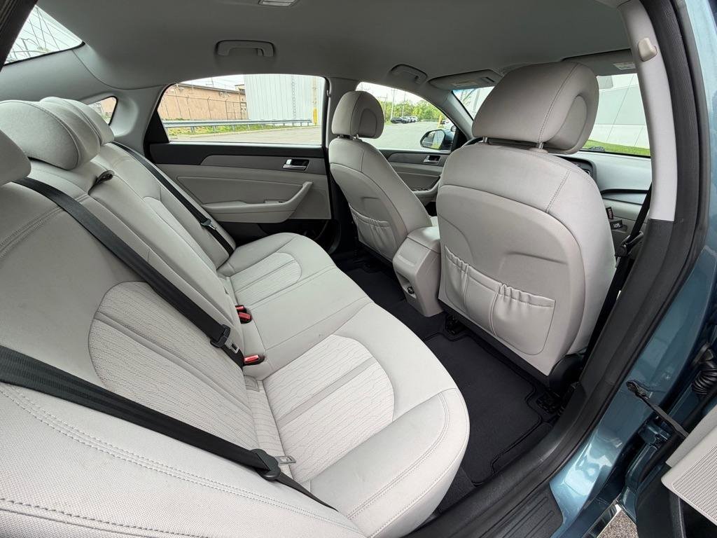 Used 2016 Hyundai Sonata SE FWD image 18