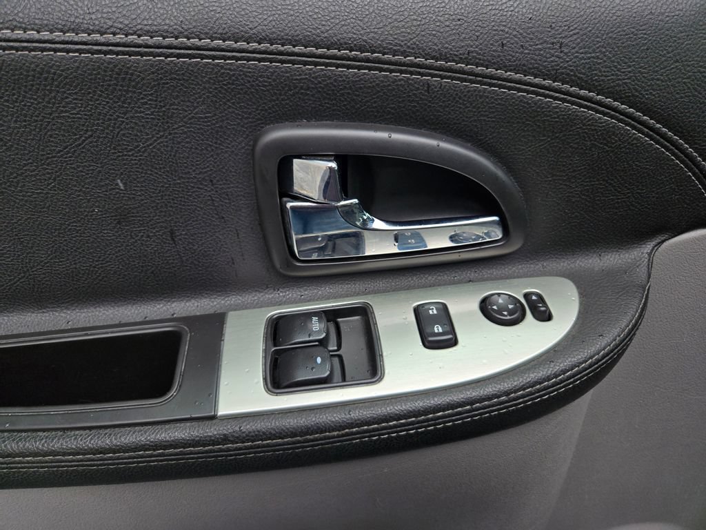Used 2006 Pontiac Montana SV6 w/ Convenience Package FWD image 11