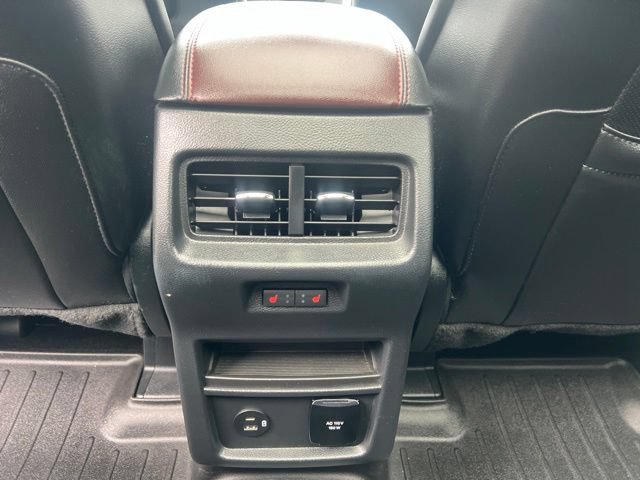 Used 2021 Ford Edge Titanium w/ Equipment Group 301A AWD/4WD image 20
