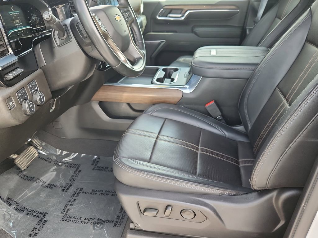 Used 2024 Chevrolet Silverado 2500 High Country w/ Technology Package image 7
