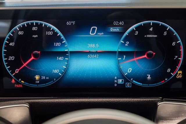 Used 2021 Mercedes-Benz GLB 250 w/ Premium Package image 14