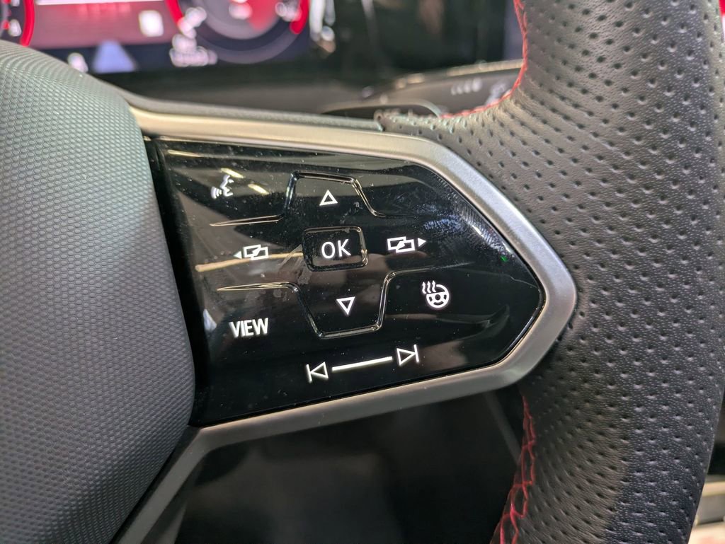 Used 2024 Volkswagen GTI SE image 31