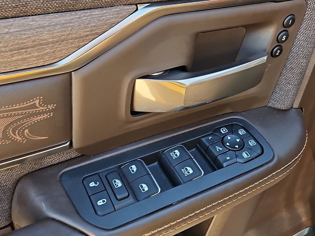 Used 2026 RAM 3500 Longhorn image 17