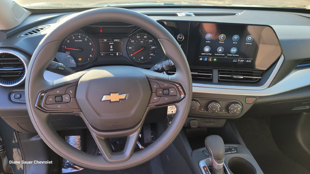 New 2026 Chevrolet Trax LS w/ LS Convenience Package FWD image 20
