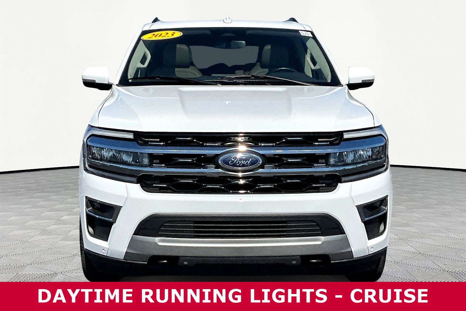 Used 2023 Ford Expedition Limited image 2