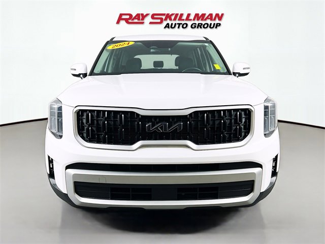 Used 2024 Kia Telluride LX image 2