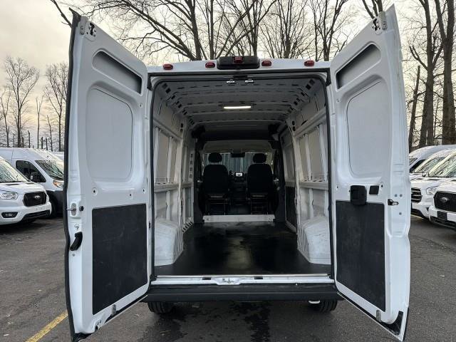 Used 2023 RAM ProMaster 2500 image 8